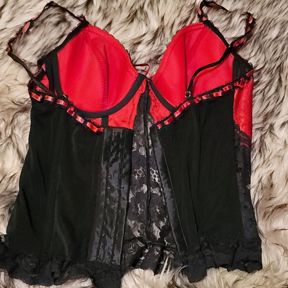 Lingerie Top - Picture 2 of 5